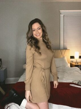 Abercrombie & Fitch Tan Sweater Dress w/ Tie- Size Small